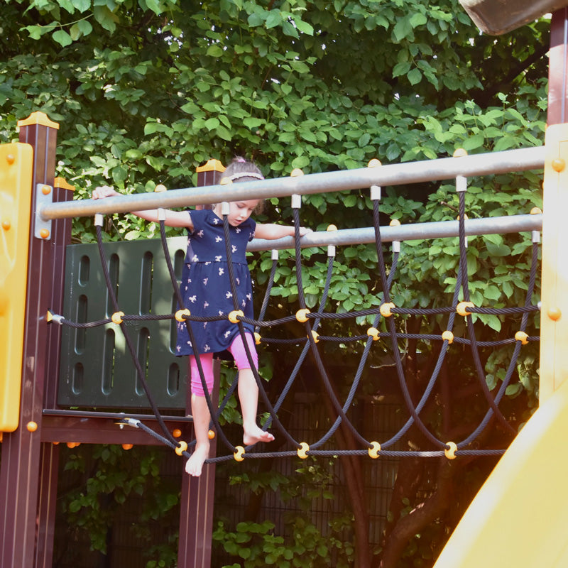 Netzbrücke mit Handläufe