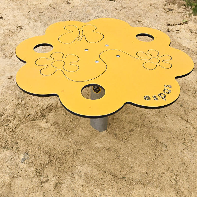 Sandtisch mit Einfräsung