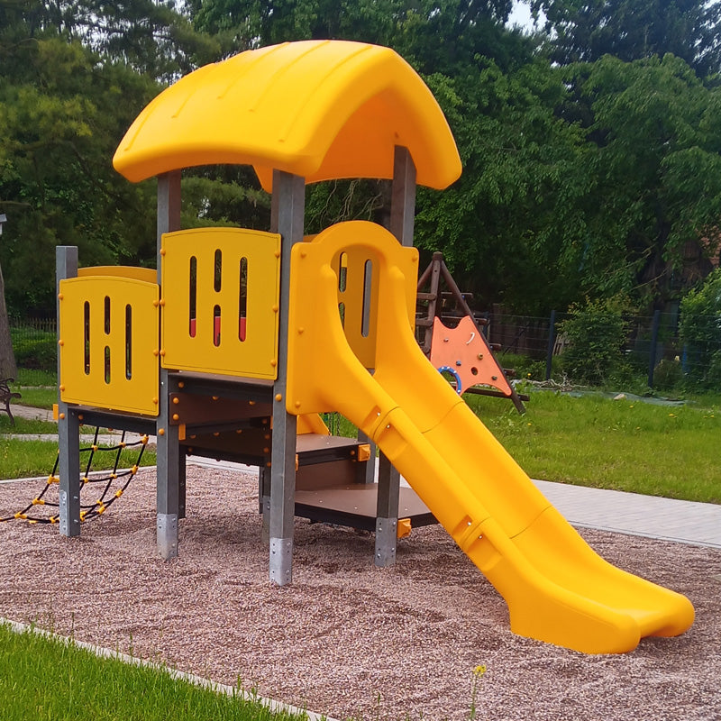 espas Rutschturm Zürich mit Recyclingpfosten