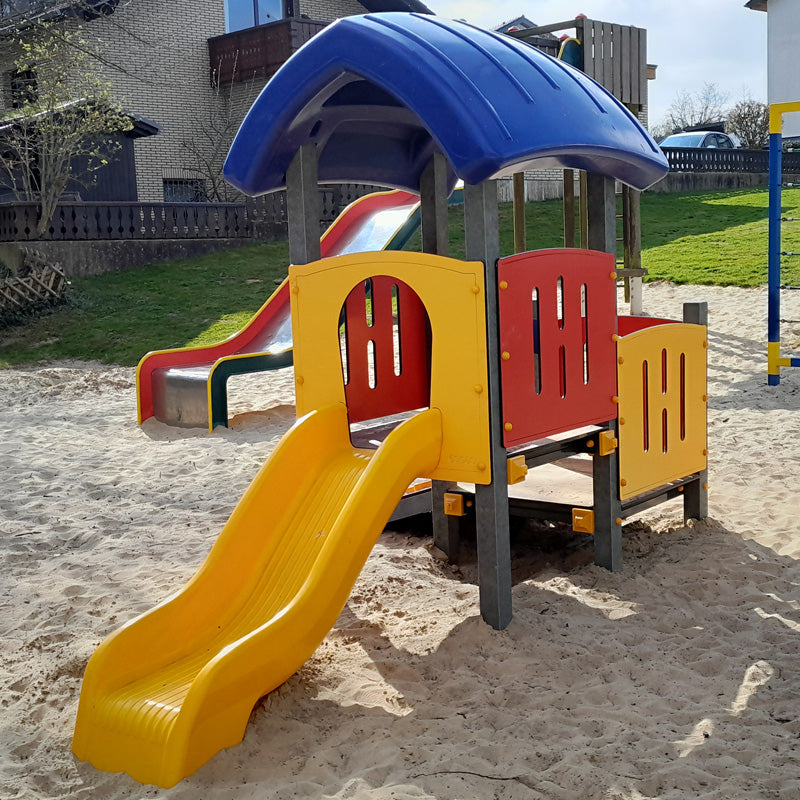 espas mini Leni mit Recyclingpfosten